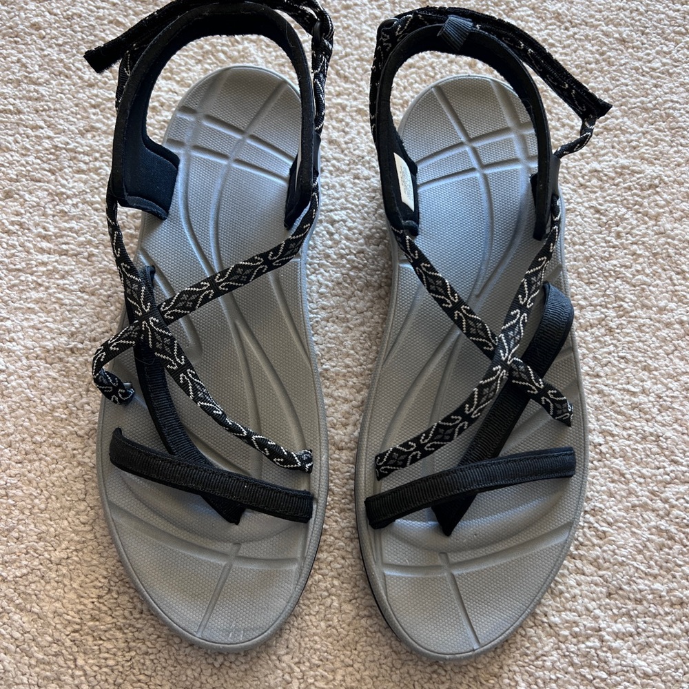 Northside Women’s Black & Gray Hiking Sandals – Adjustable Straps, Size 9